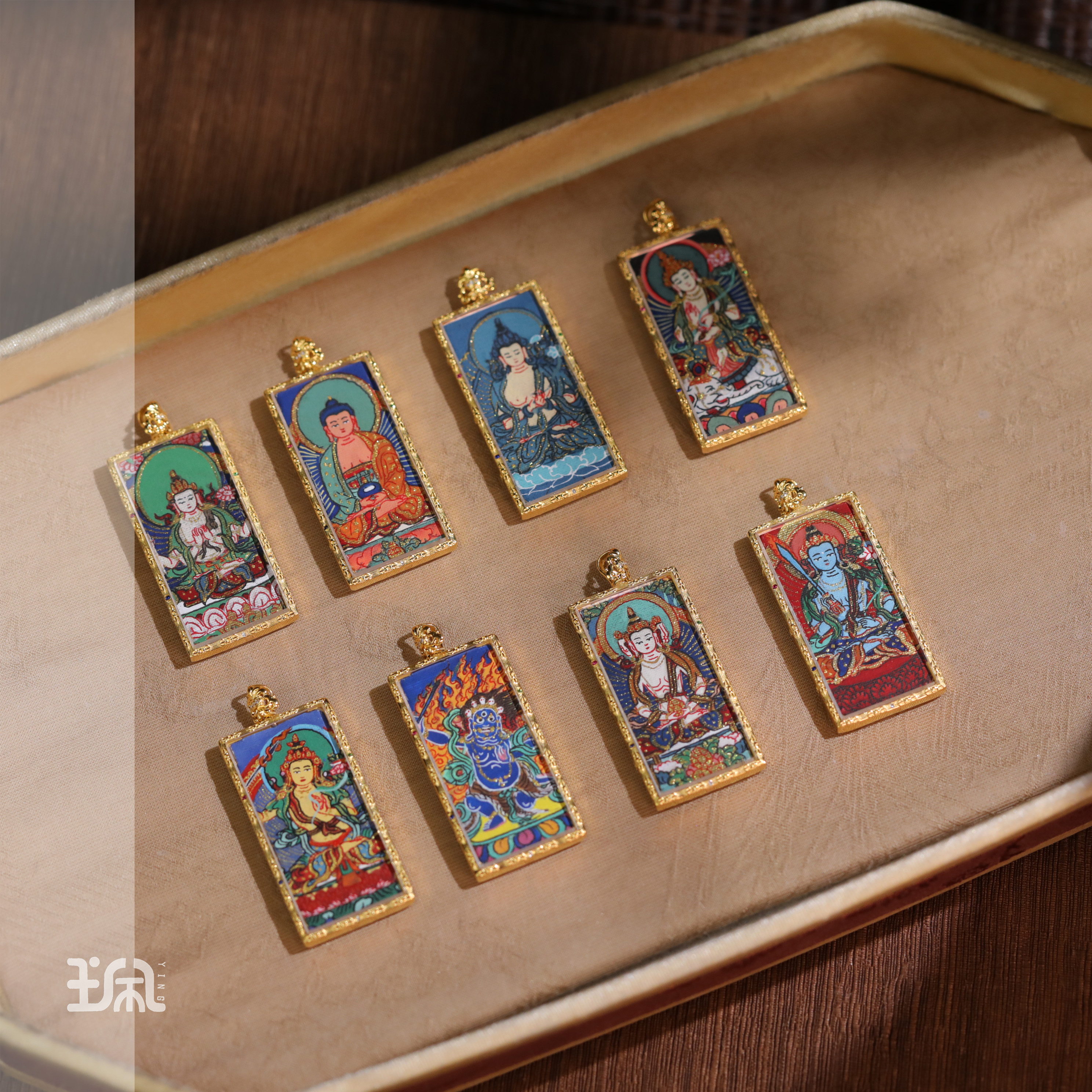 八大怙安18K金吊坠不含链未镶嵌QXB24121535多样性发其一