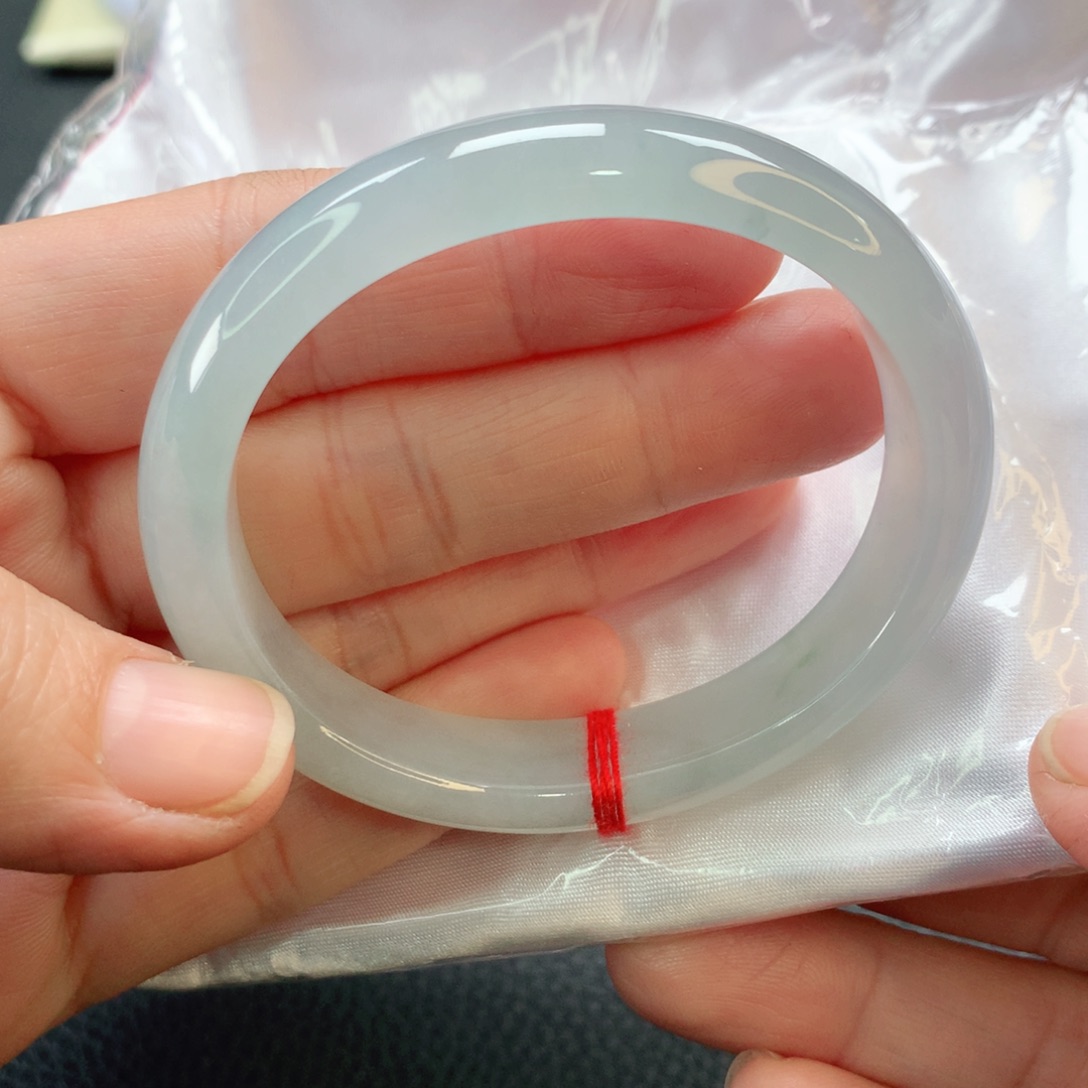 翡翠手镯未镶嵌54贵妃