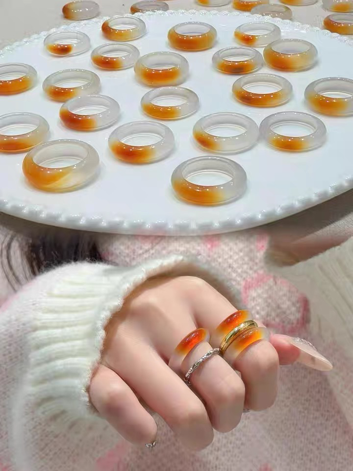 天然玛瑙戒指多样性发其一