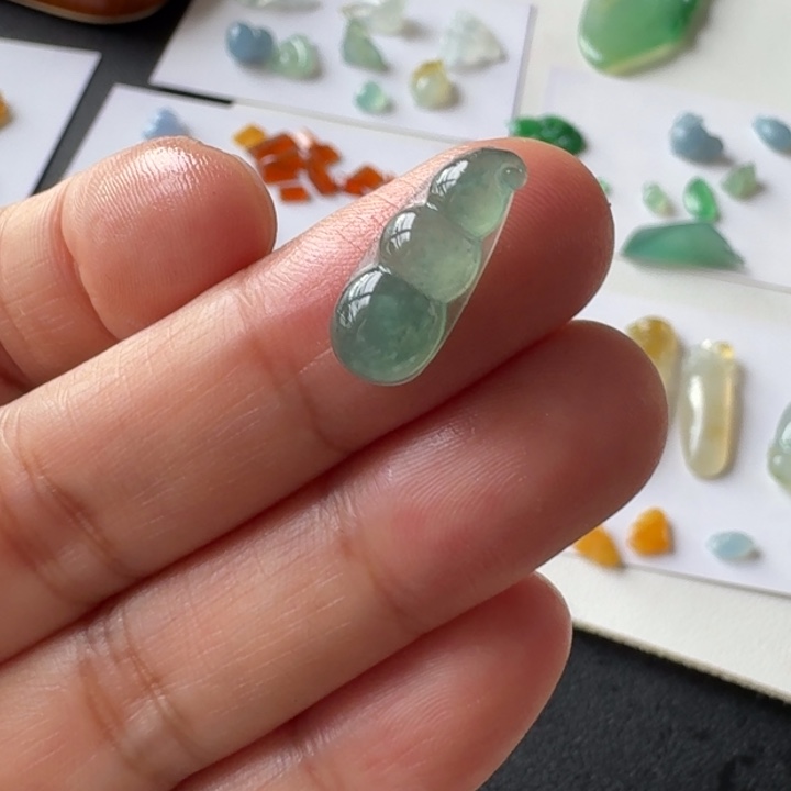 定制翡翠未镶嵌豆子