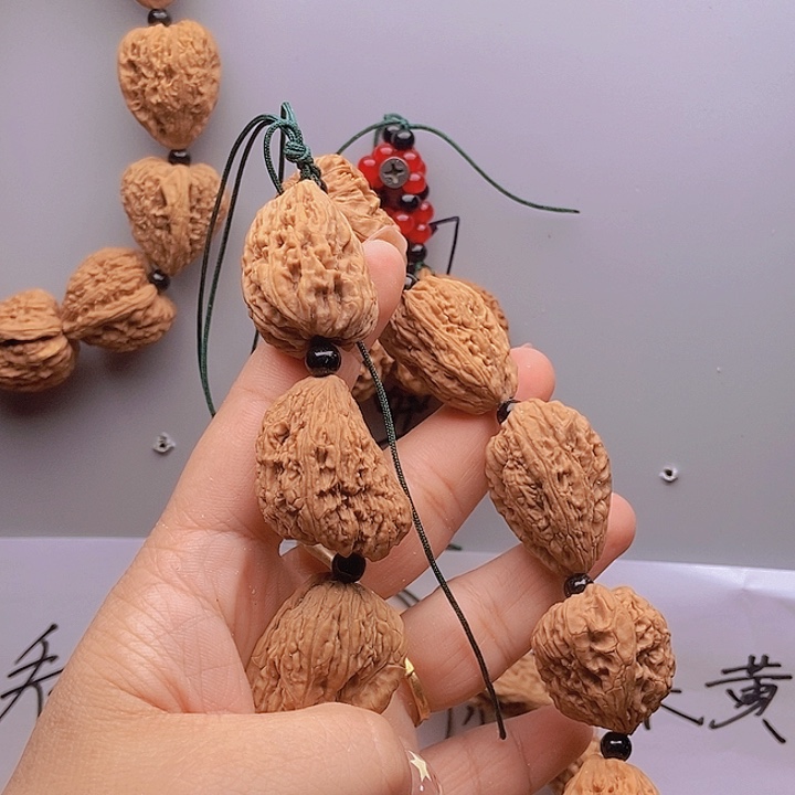 文玩核桃吊坠小*C南疆