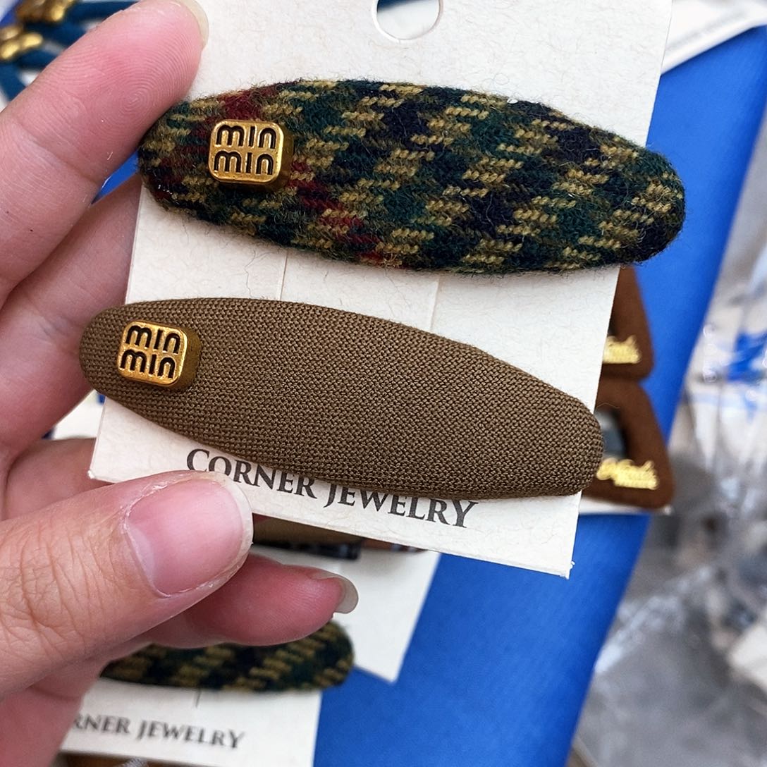 布艺非金属妹妹拜拜