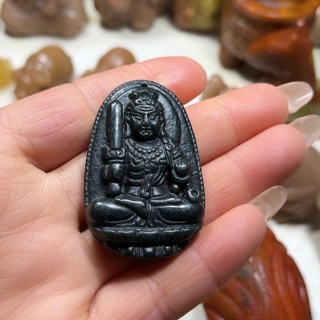 白玉菩提吊坠白玉菩提吊坠