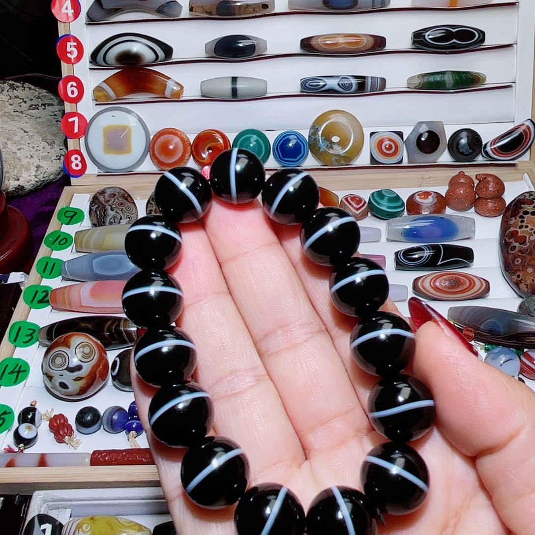 玛瑙/玉髓颈饰未镶嵌