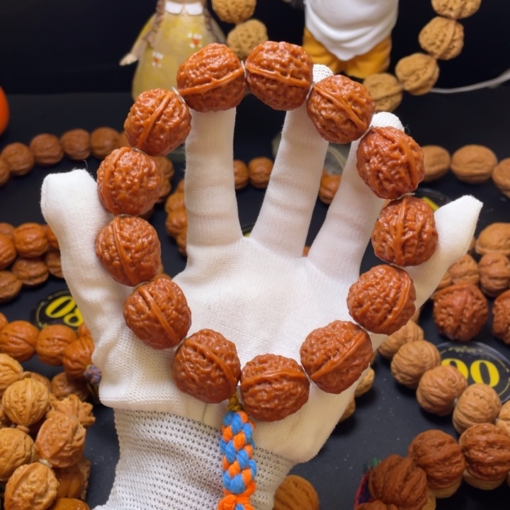 文玩核桃手串荔枝纹