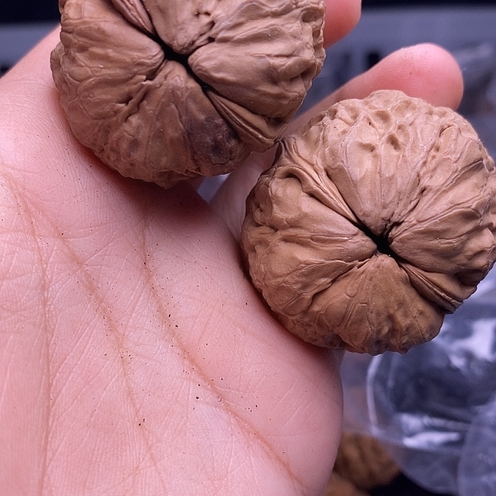 文玩核桃吊坠  183