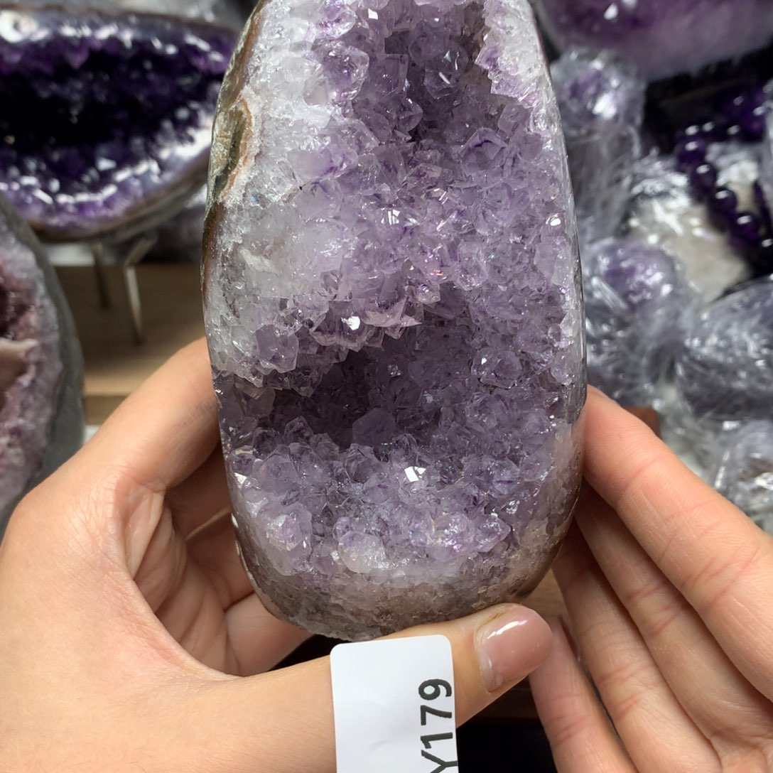 水晶摆件未镶嵌水晶