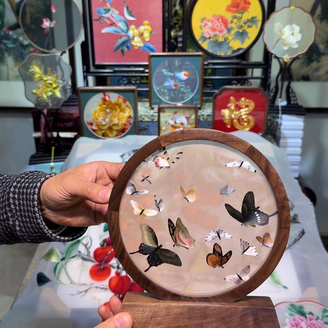 刺绣刺绣工艺精湛