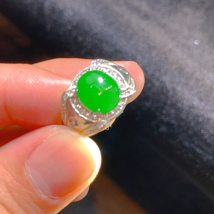 【闪购商品】翡翠颈饰银S925镶嵌翡翠