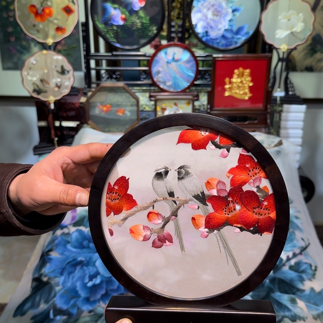 刺绣刺绣工艺精湛