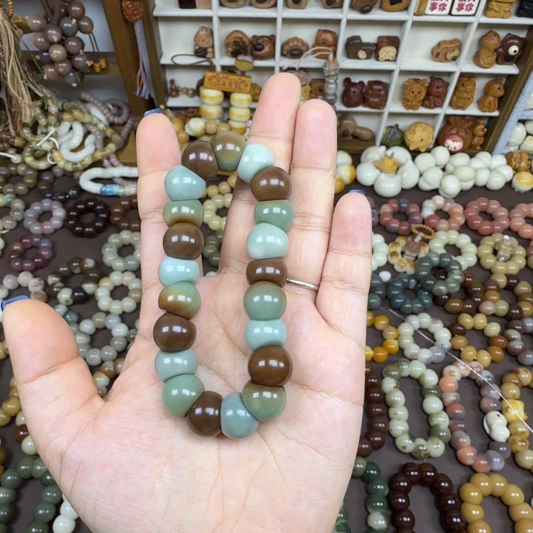 啤***女菩提根/象牙果吊坠166