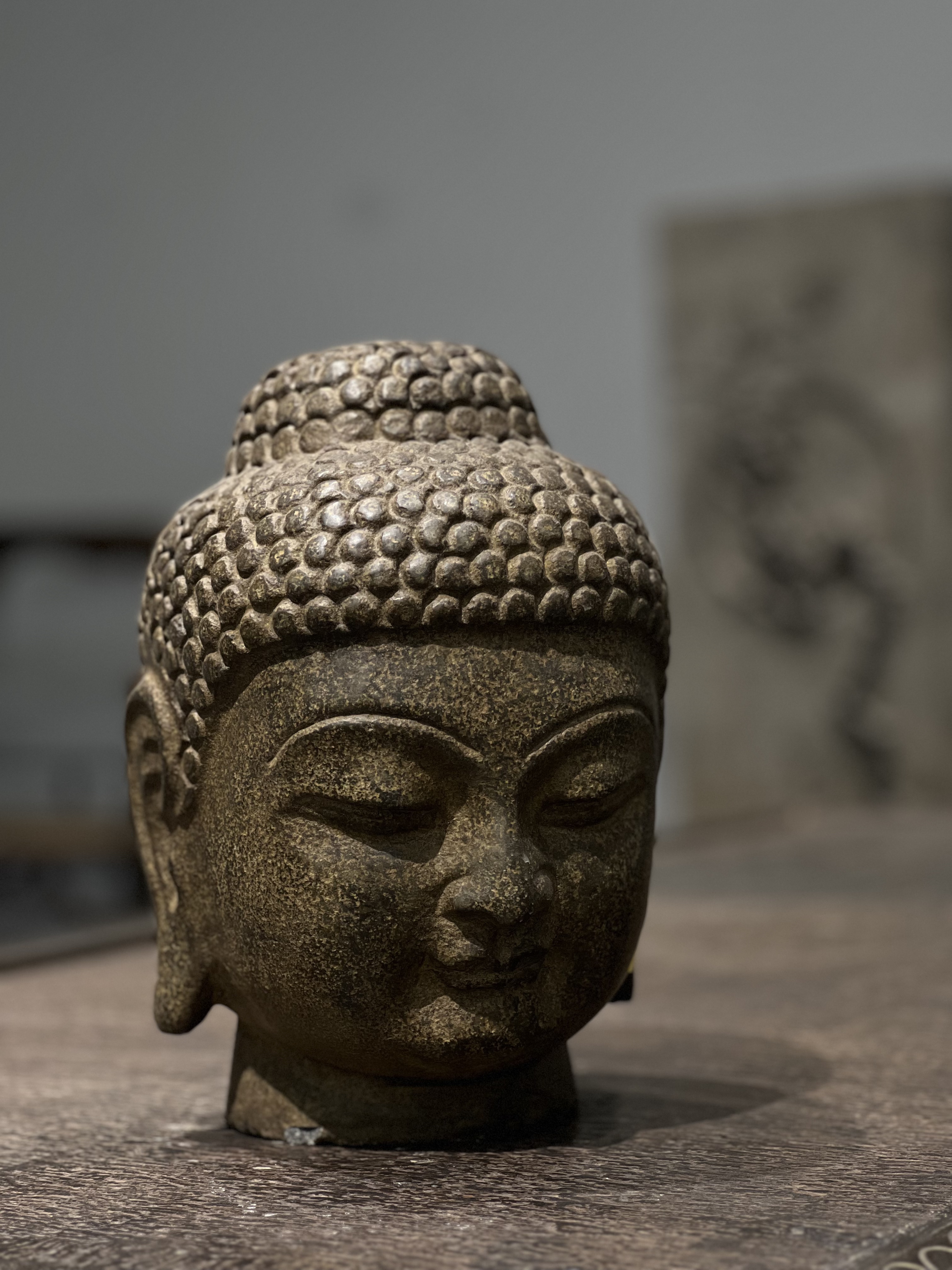 老石雕：黑青石佛首