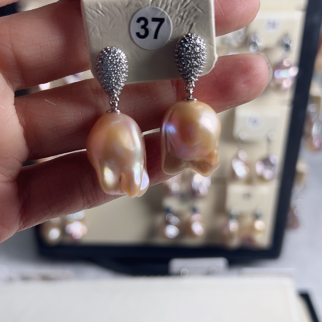 宝***3未镶嵌淡水珍珠耳饰