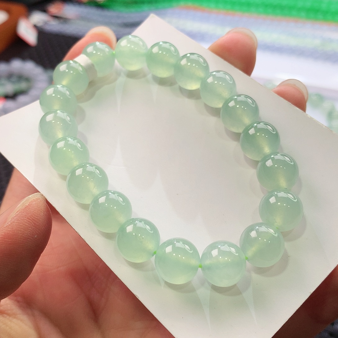 翡翠手链未镶嵌翡翠