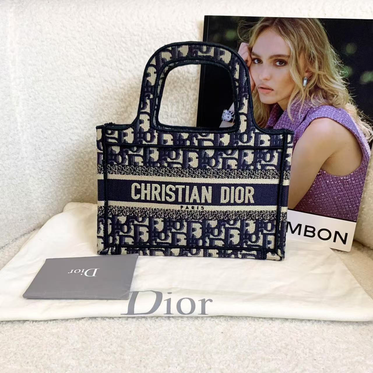 99新 DIOR/迪奥 壹臻/ 蓝色刺绣mini tote/82188135