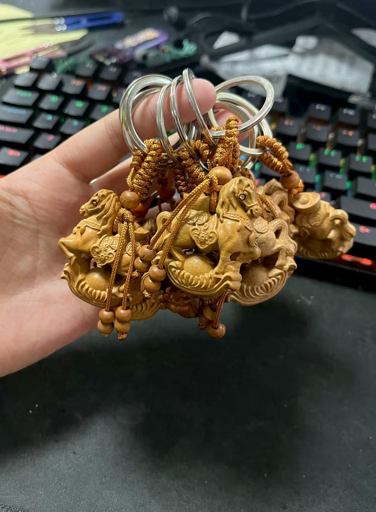 桃木马上发财钥匙挂车挂