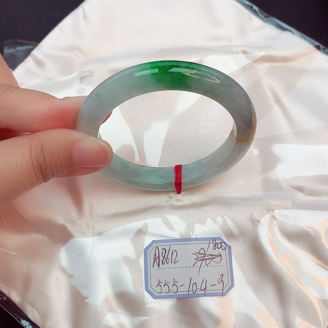 翡翠手镯未镶嵌天然缅甸翡翠A货