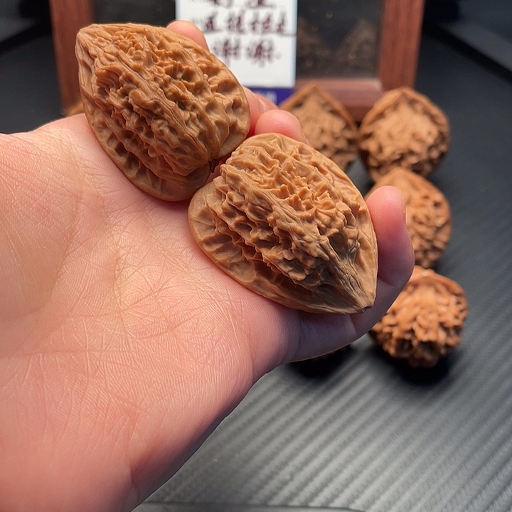 阔***子核桃手串/手链秦岭