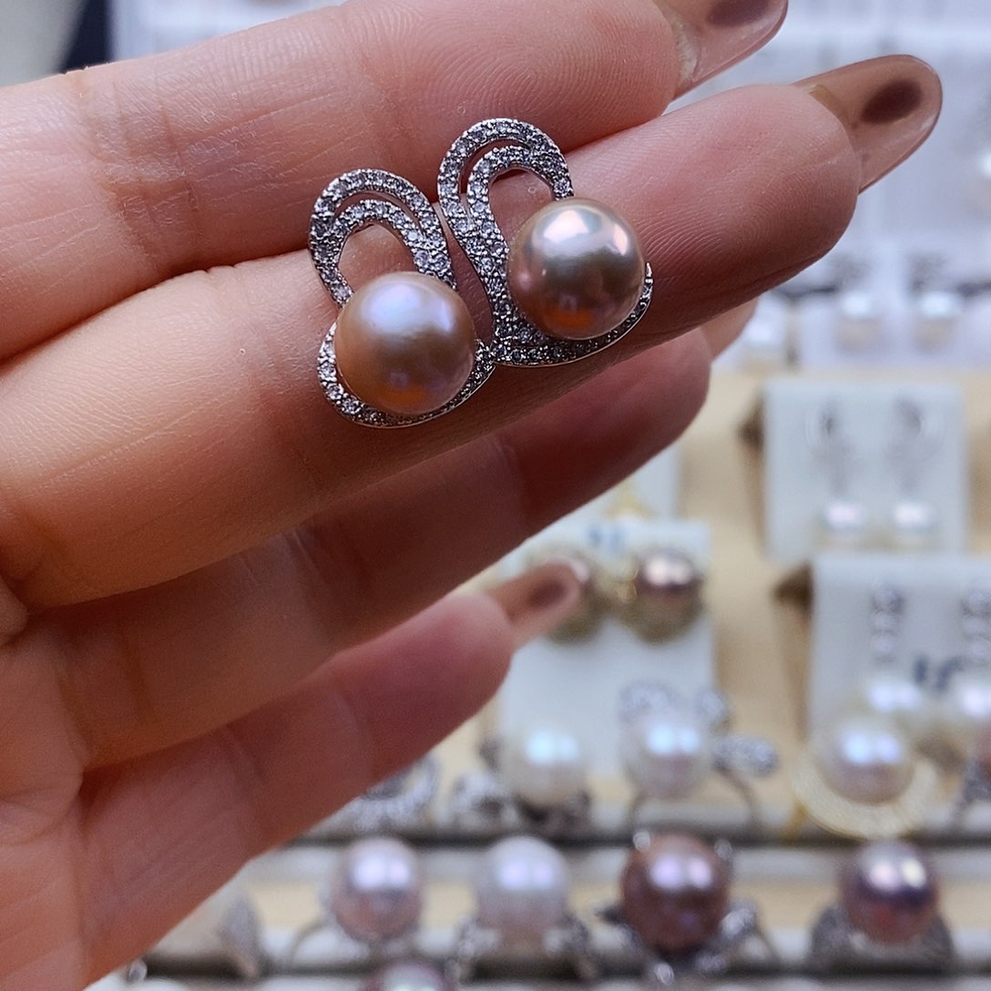 未镶嵌淡水珍珠耳饰