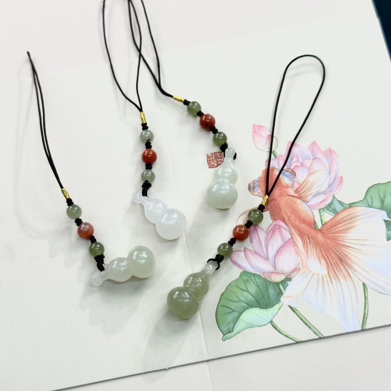 【Y91】和田玉葫芦手机挂（货中）多样性发其一