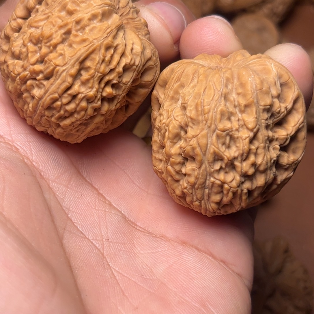 吊坠文玩核桃文玩核桃平谷绣球