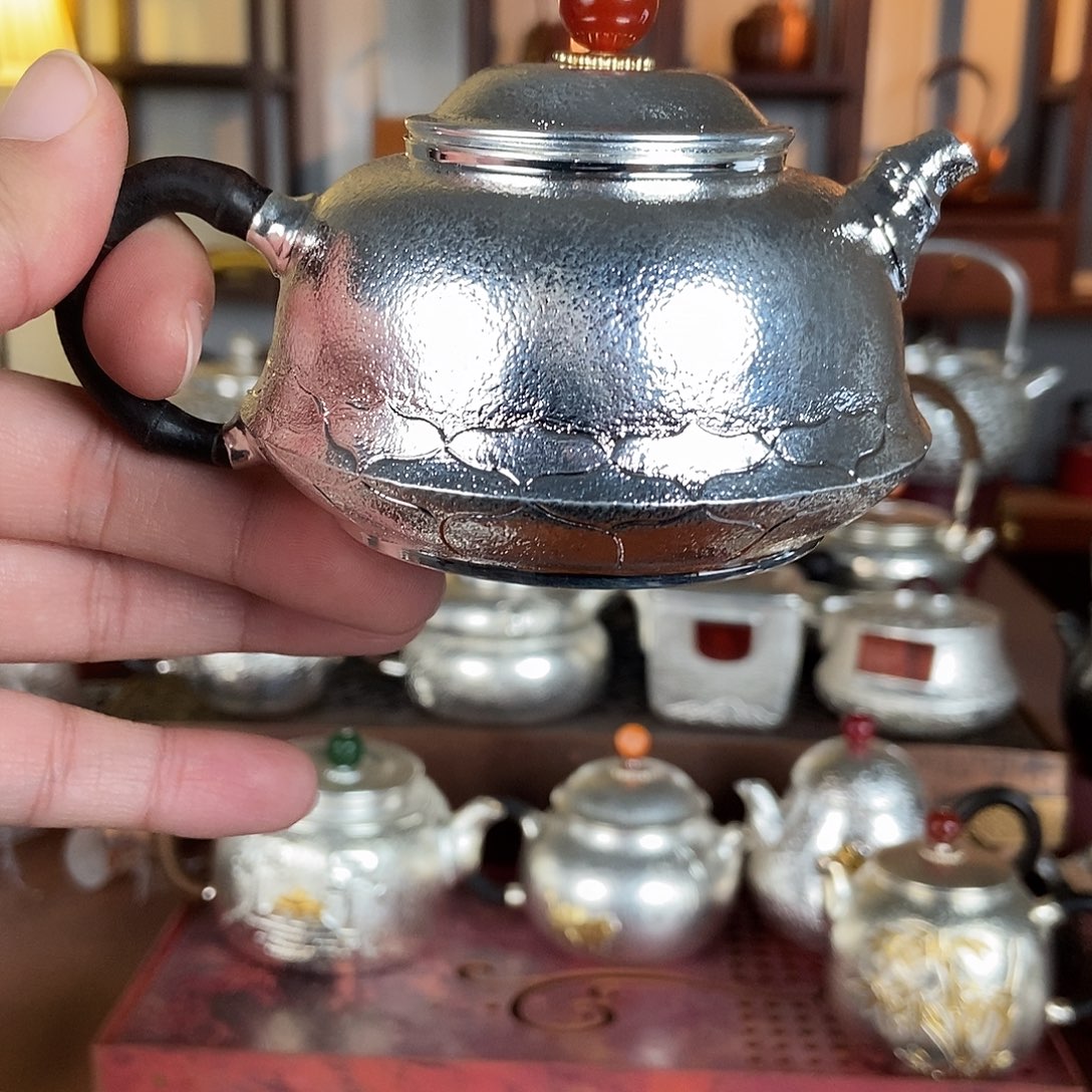 陈***少纯手工制作准哦你壶