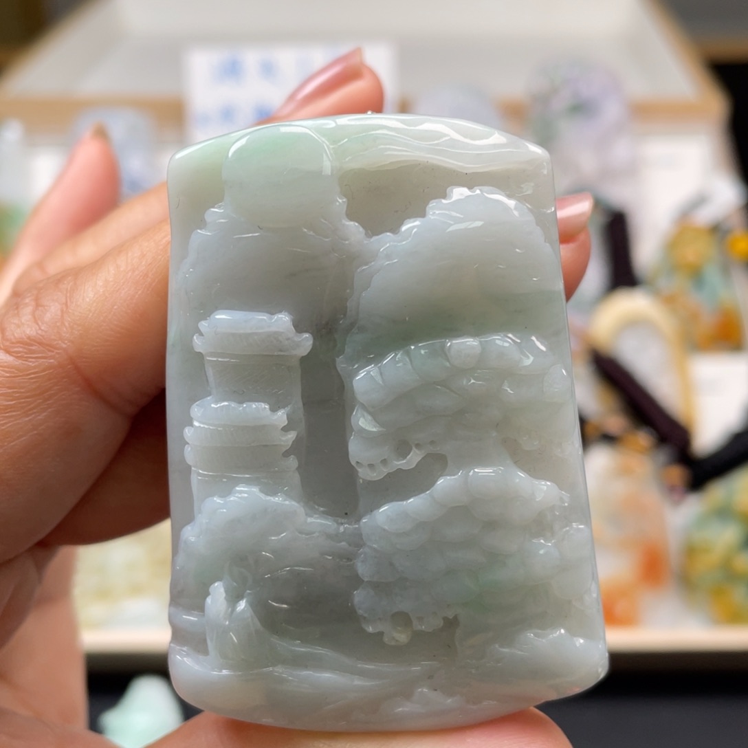 翡翠吊坠(不含链)未镶嵌