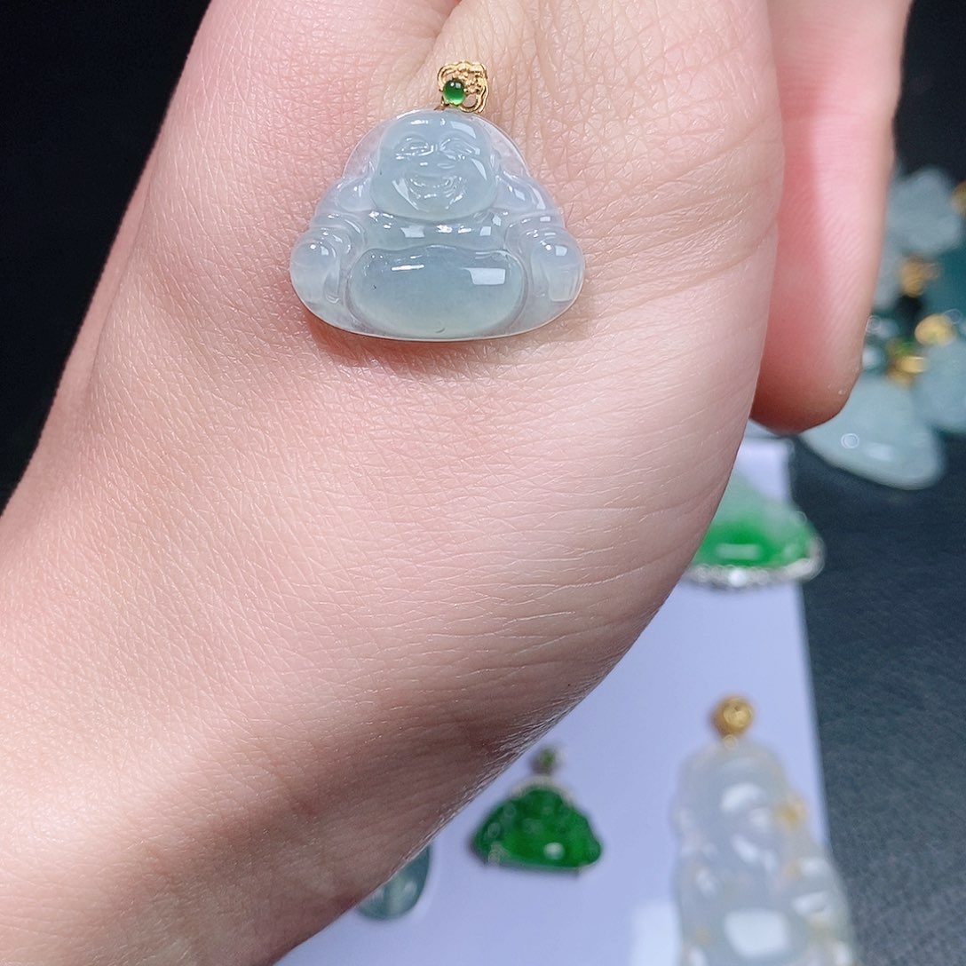 翡翠吊坠(不含链)18K金镶嵌