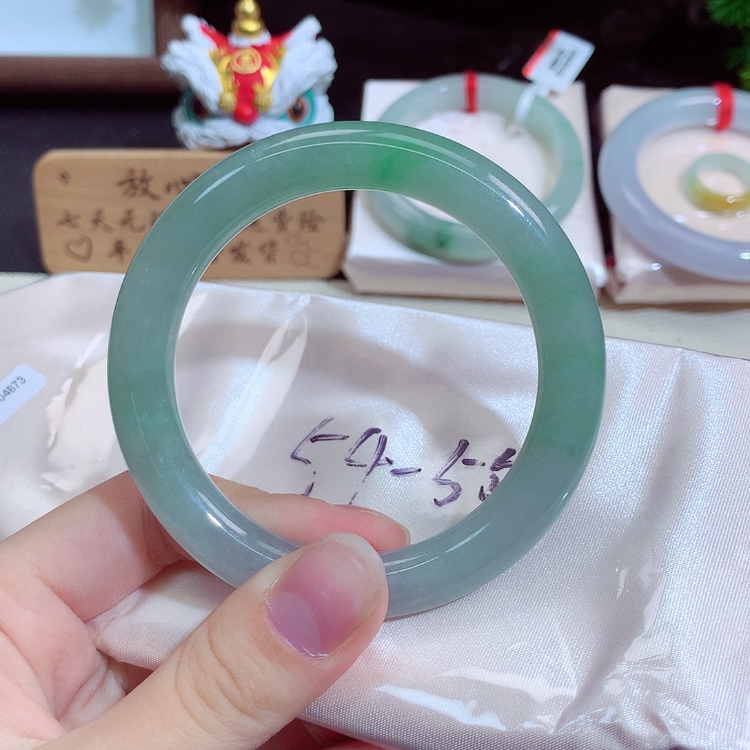 翡翠未镶嵌手镯3116