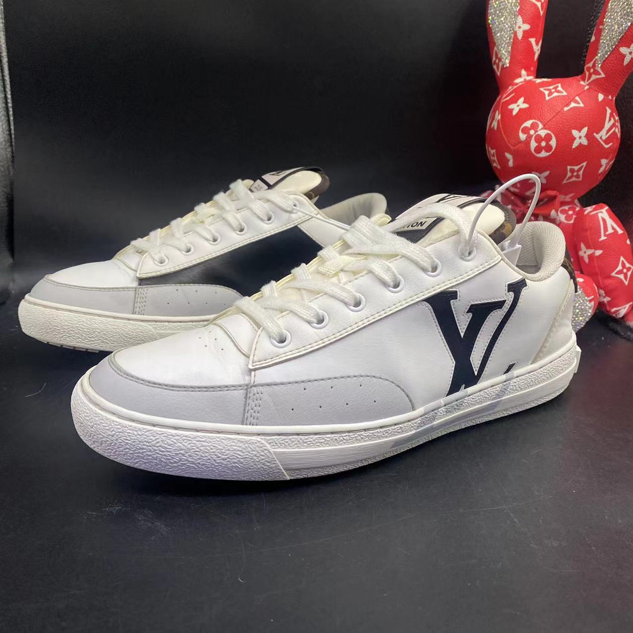 95新 LouisVuitton/路易威登 【AO特惠】40.5欧码白色错位板鞋ao