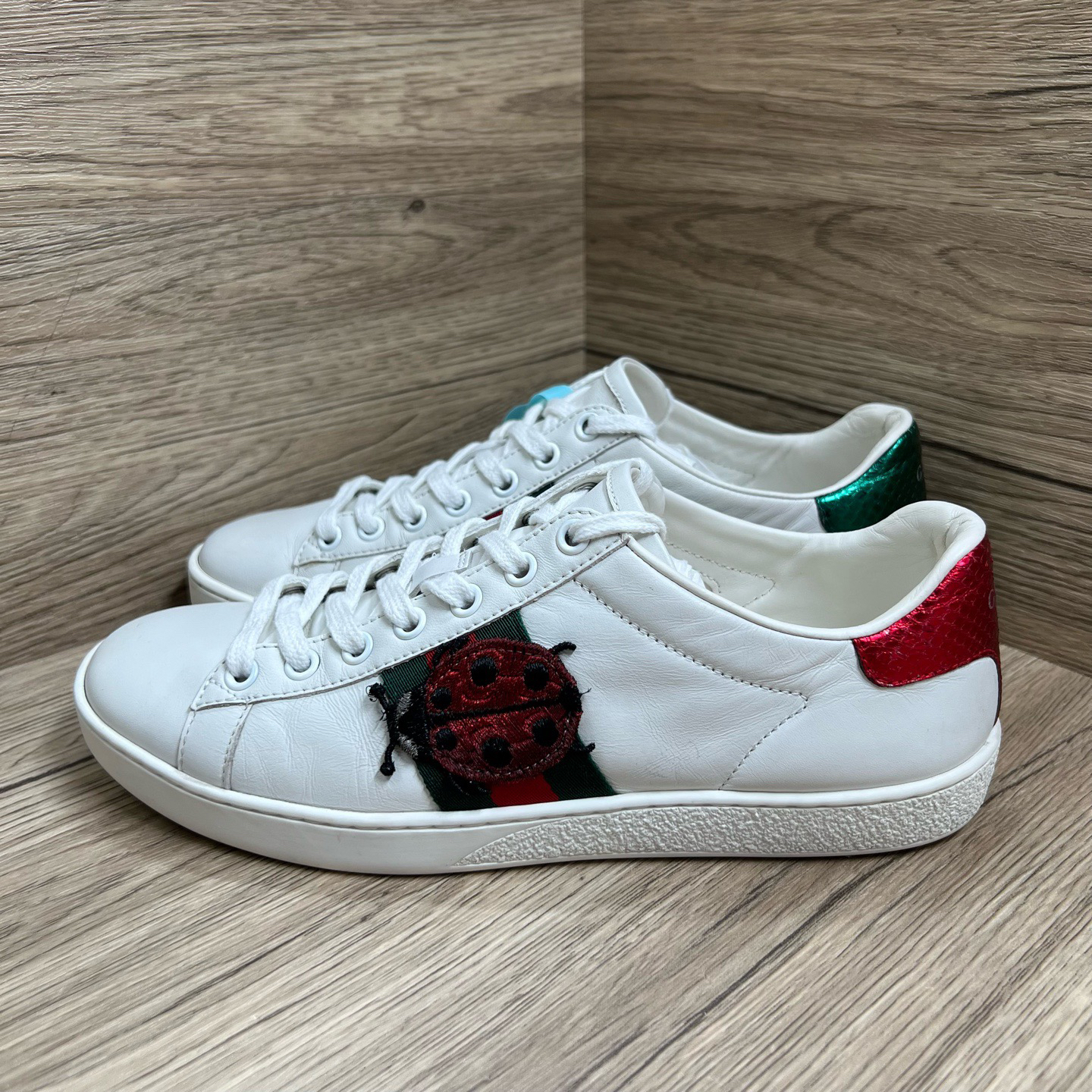 95新 GUCCI/古驰 ACE 菠萝甲壳虫小白鞋 36.5码