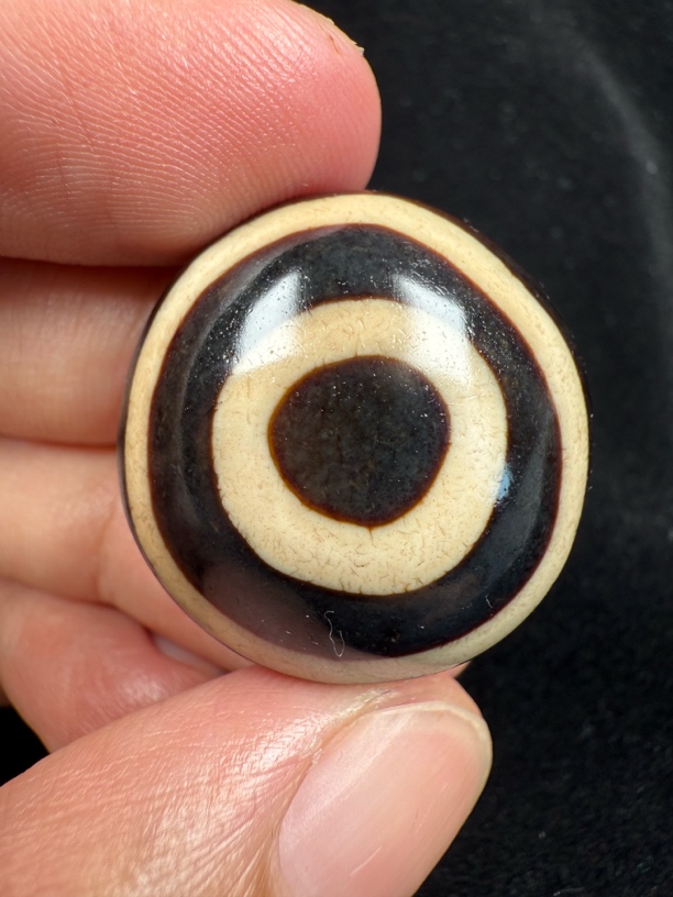 行运任晓攀顶料『亲工』系列「羊板眼天珠」 尺寸：27.4✖️12.6mm