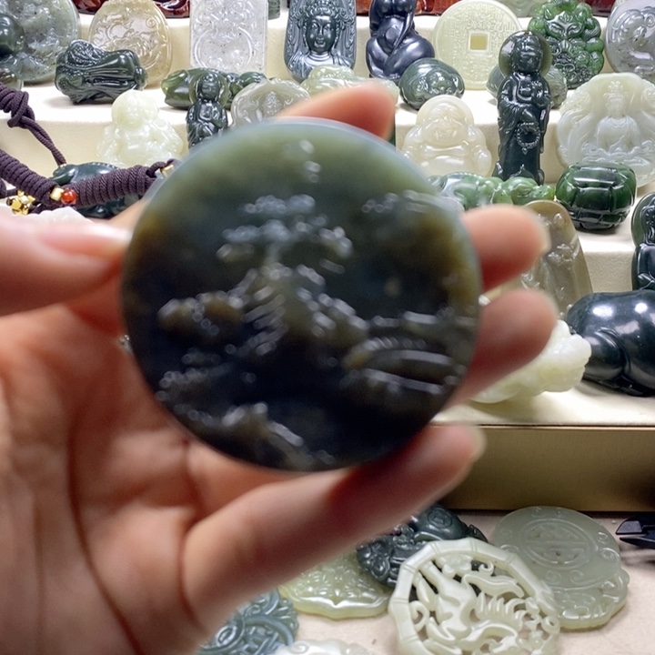 和田玉颈饰未镶嵌