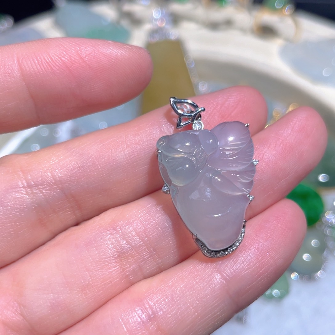 翡翠颈饰18K金镶嵌翡翠