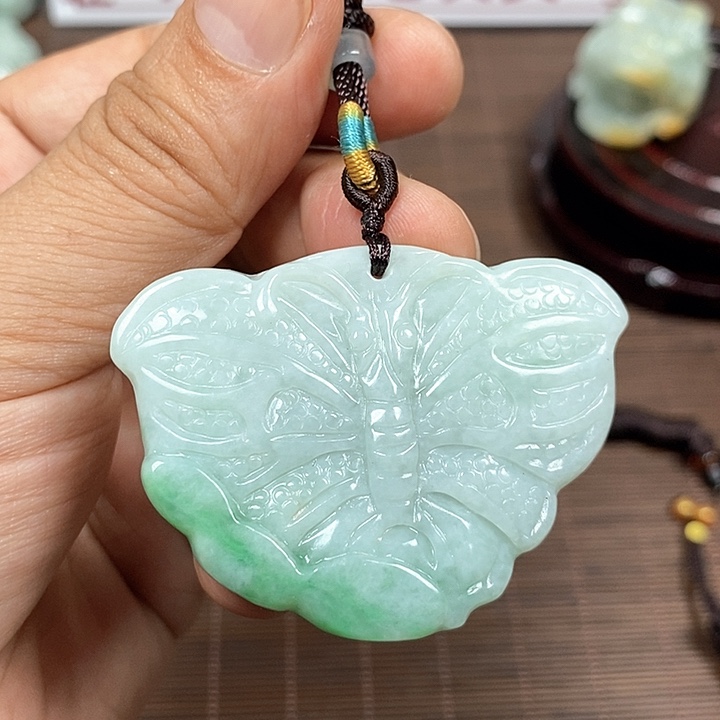 颈饰未镶嵌翡翠天然翡翠玉A货配证书