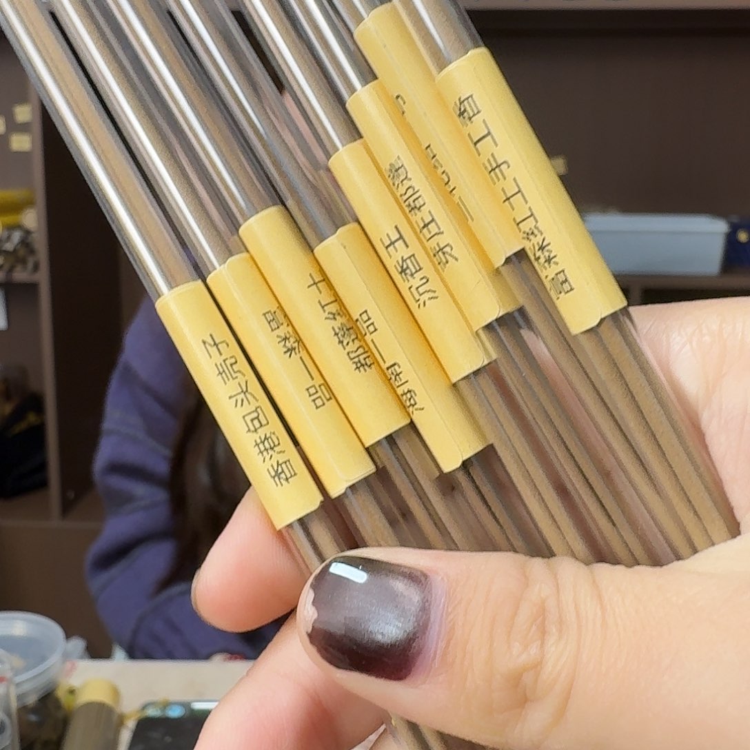 8块高阶收藏款线香试用各1克