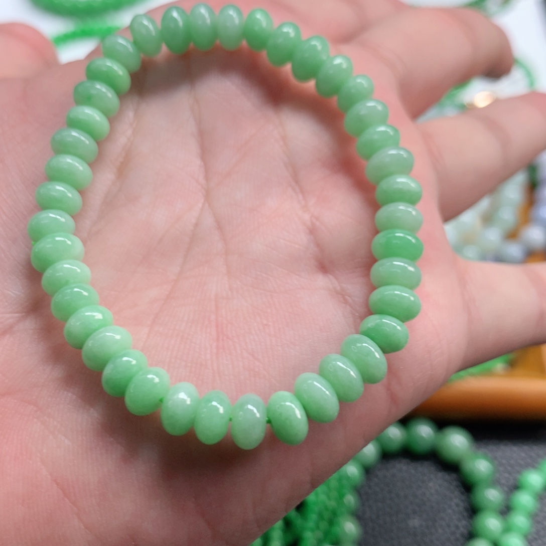 翡翠未镶嵌手链翡翠