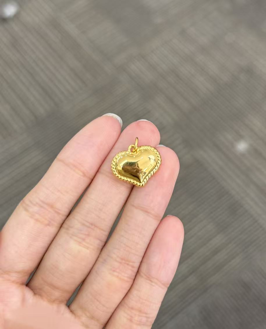 足金999  亮面一颗心吊坠