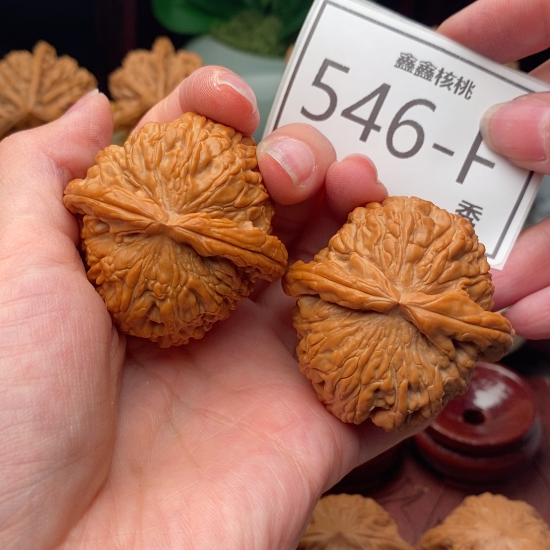 文玩核桃把件白狮45