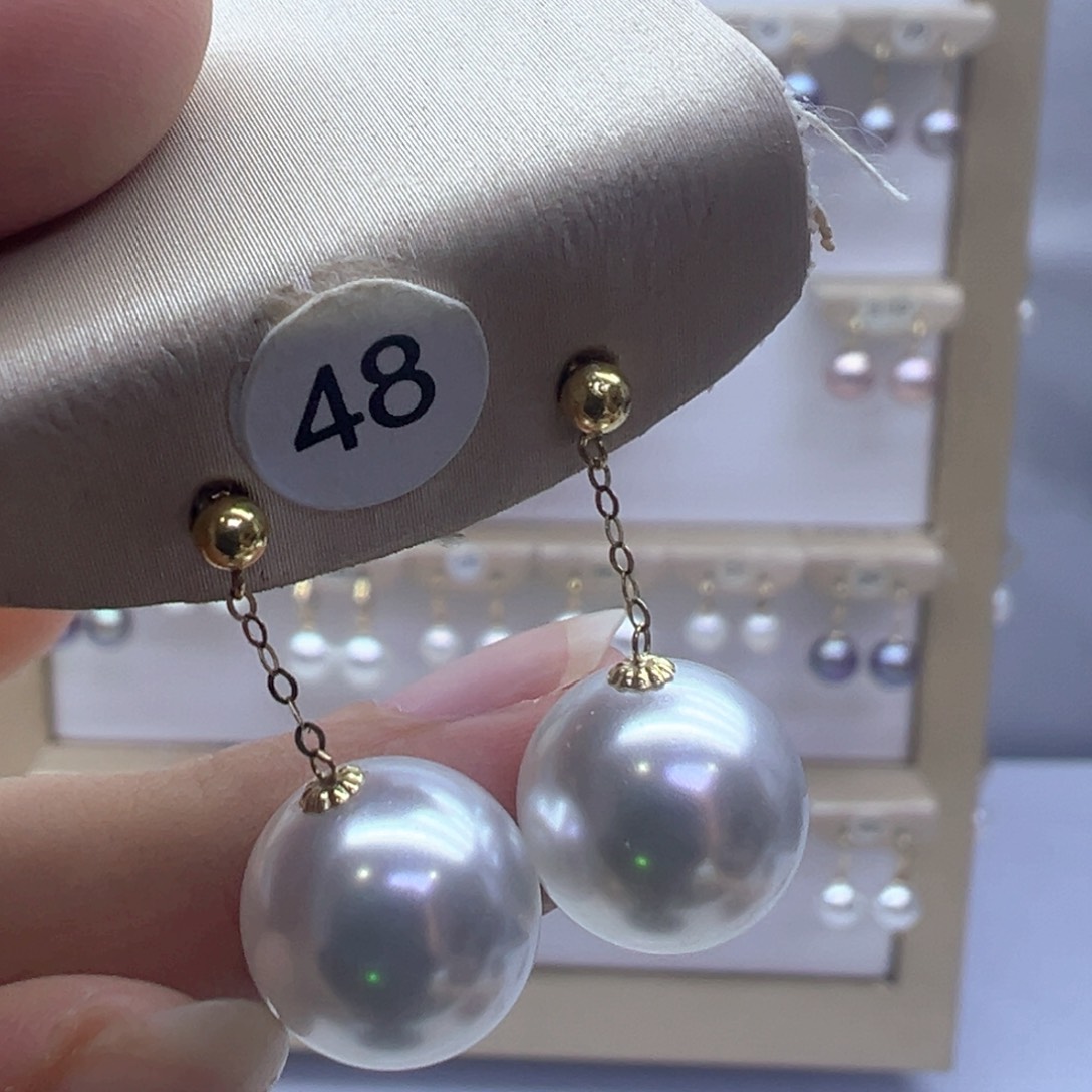 18K金镶嵌淡水珍珠耳饰