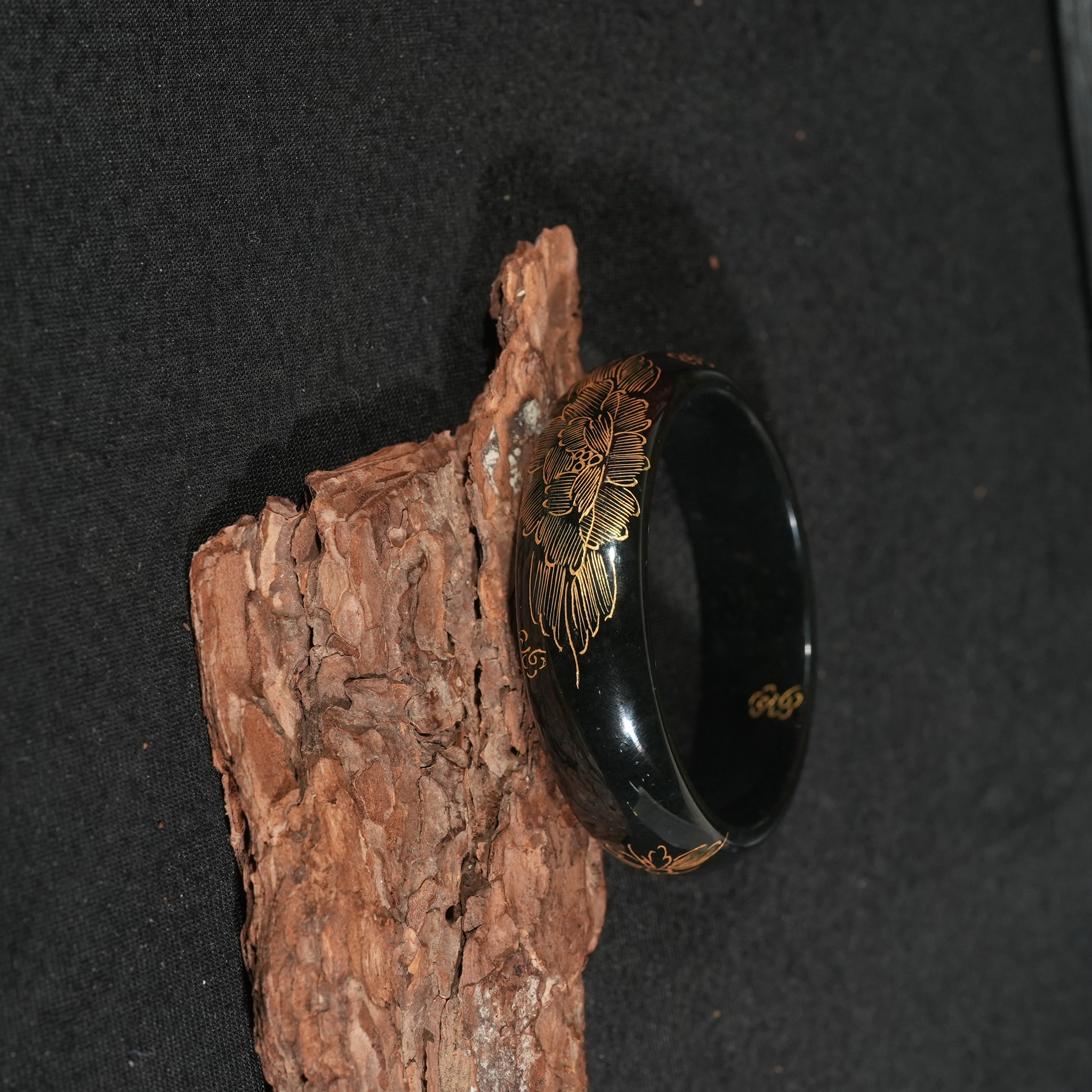 7.6香港王老板-和田玉手镯多样性发一5v38