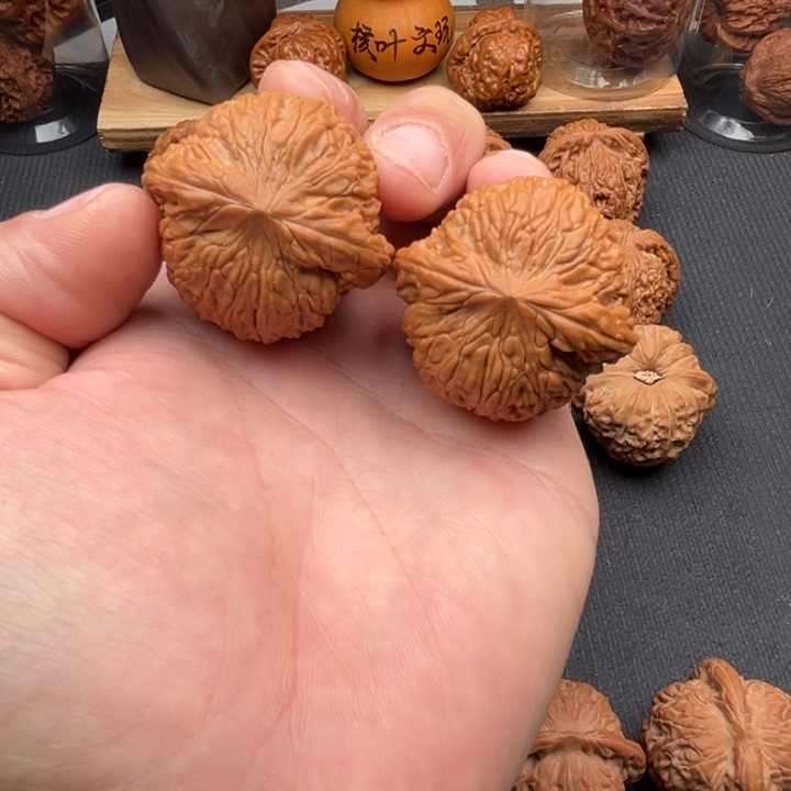 把件文玩核桃泥鳅背40