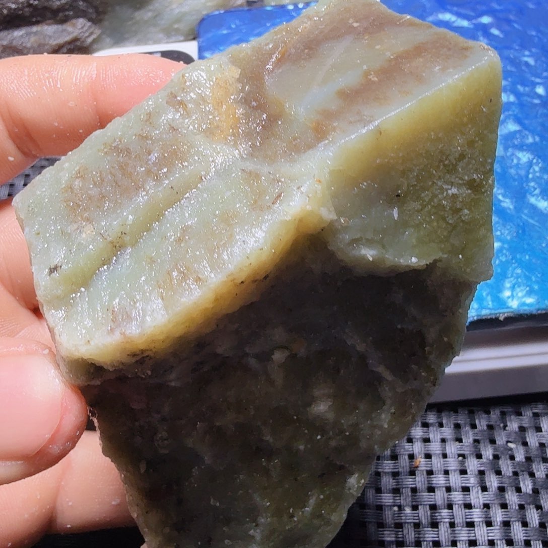 和田玉（糖玉）未镶嵌珠宝半成品
