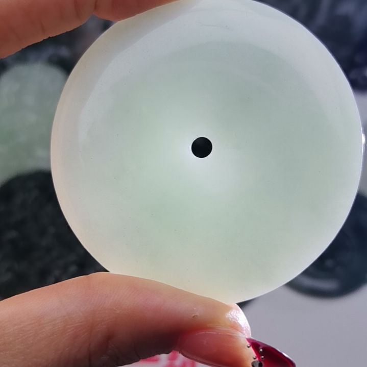 翡翠颈饰未镶嵌天然的A货翡翠多样性发货