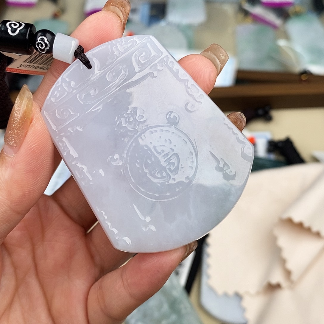 翡翠颈饰未镶嵌一
