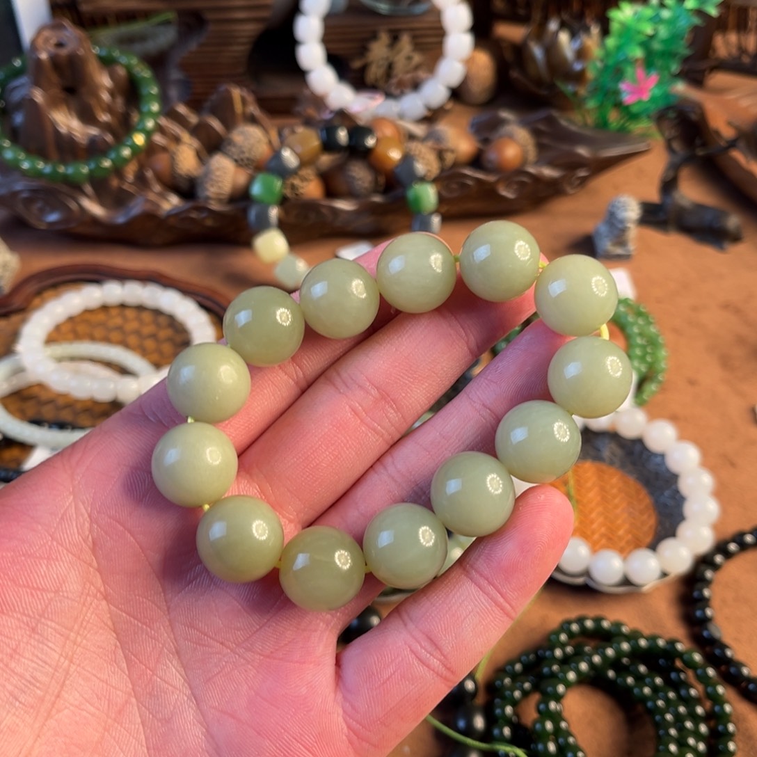 和田玉未镶嵌手链