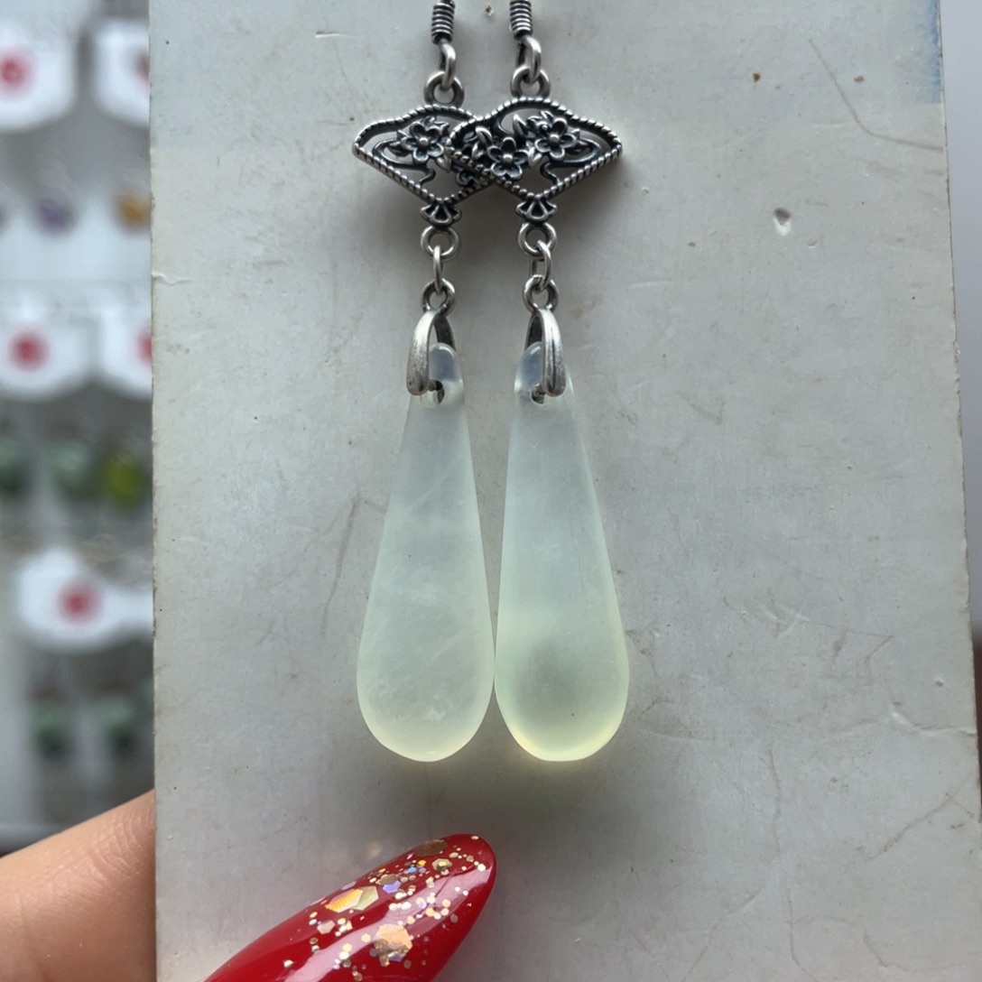 蛇纹石玉耳饰未镶嵌