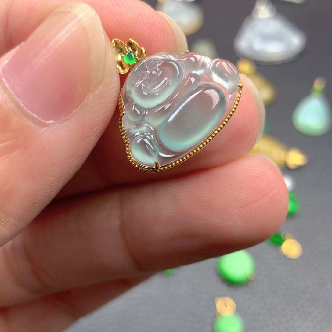 【闪购商品】颈饰18K金镶嵌翡翠翡翠