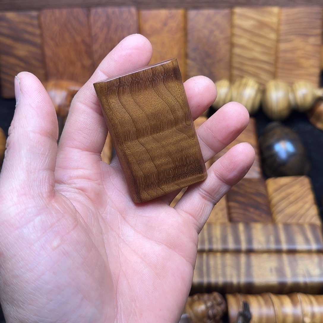 楠木金丝楠木无事牌