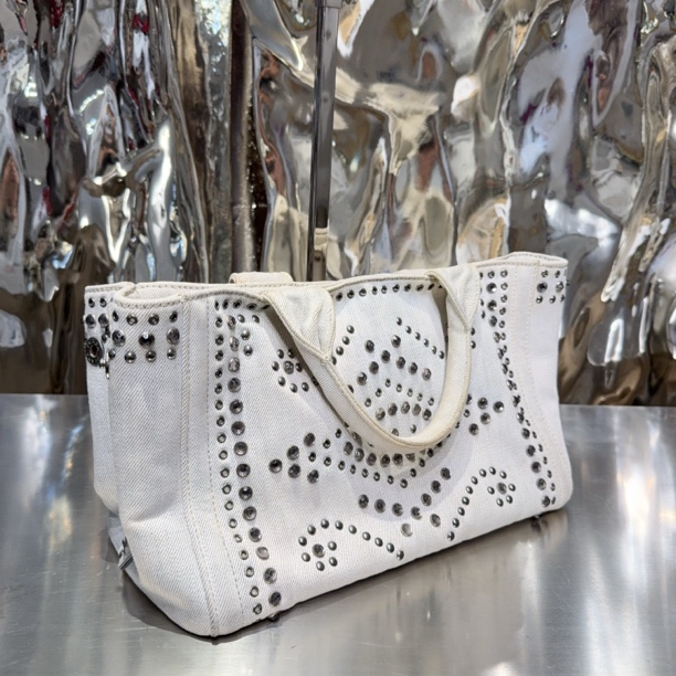 95新 Prada/普拉达 普拉达 白色 小号 水钻 沙滩 单肩包/0000